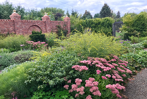 Livingston House Garden